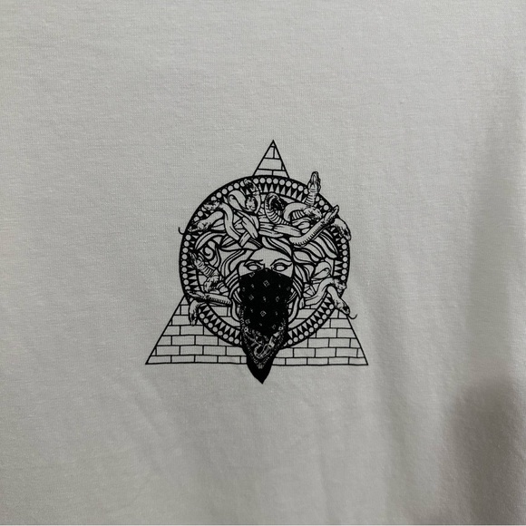 Crooks & Castles Medusa Illuminati Shirt NWT - Picture 3 of 9